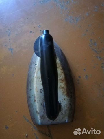 Чугунный утюг, Бидон, орешница