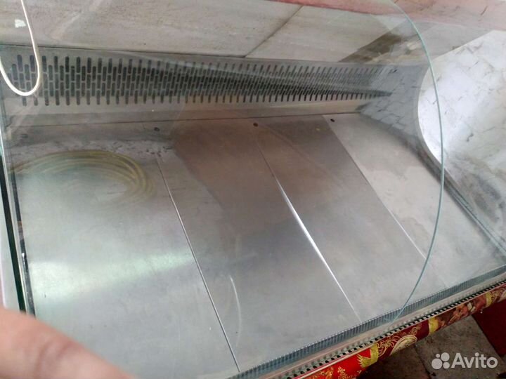 Холодильная витрина бу