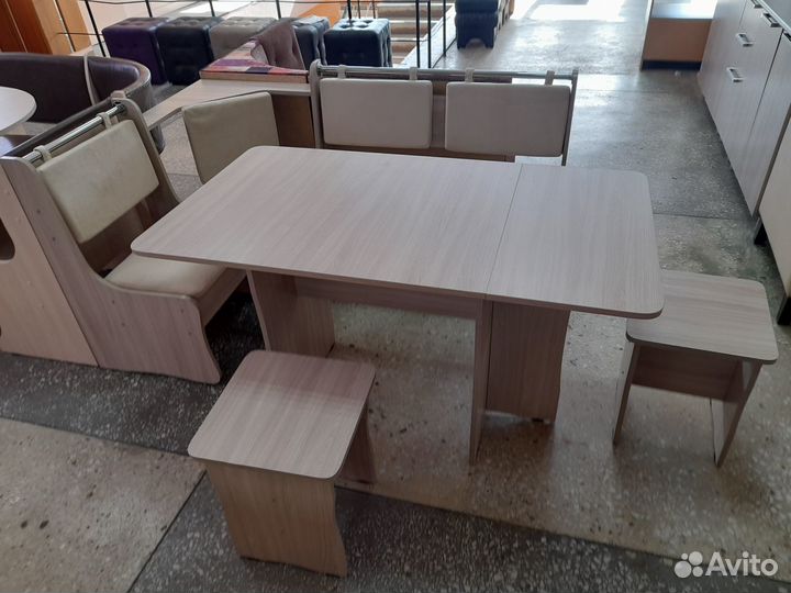 Кухонный уголок