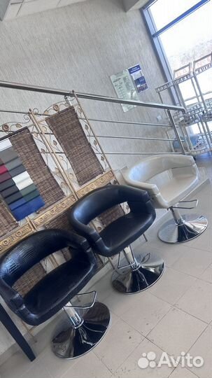 Парикмахерское кресло