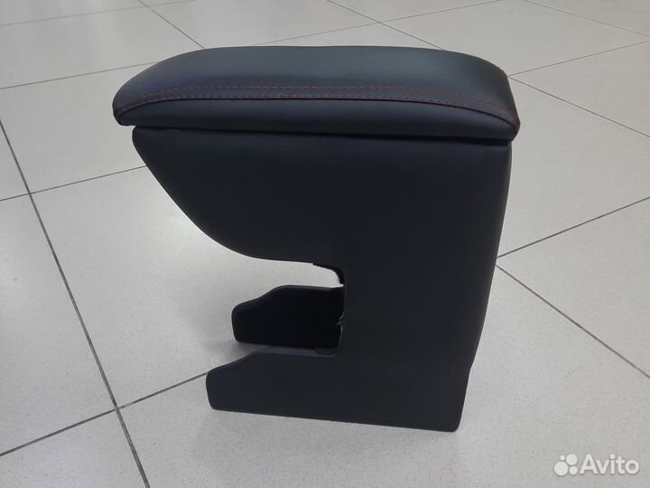 Подлокотник renault kaptur бу