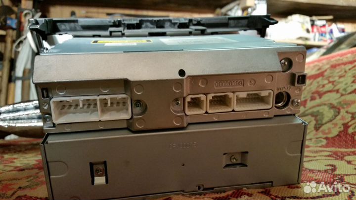 Штатная магнитола на RAW4