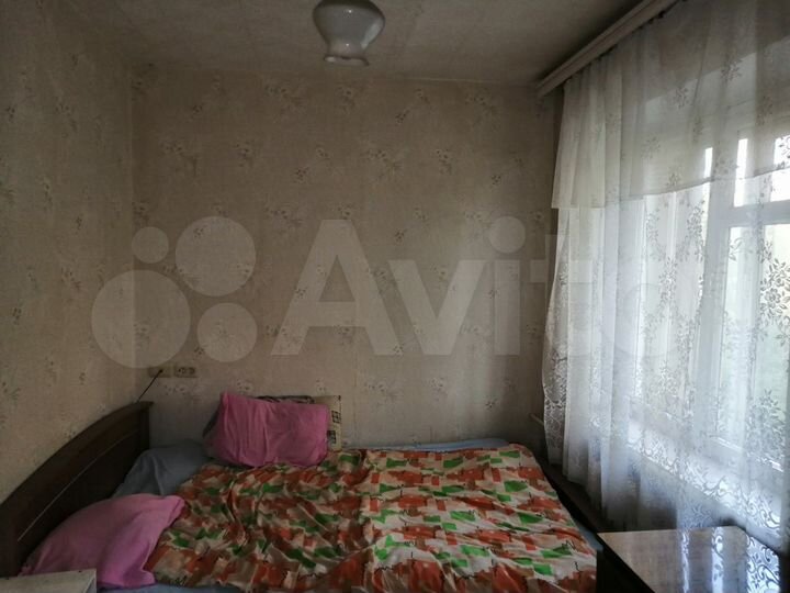 2-к. квартира, 43 м², 3/5 эт.