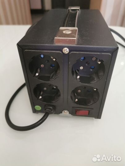 Стабилизатор напряжения ippon AVR-1000