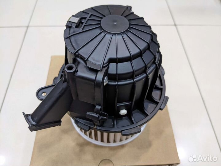 Мотор отопителя audi A4/A5/Q5/porshe macan