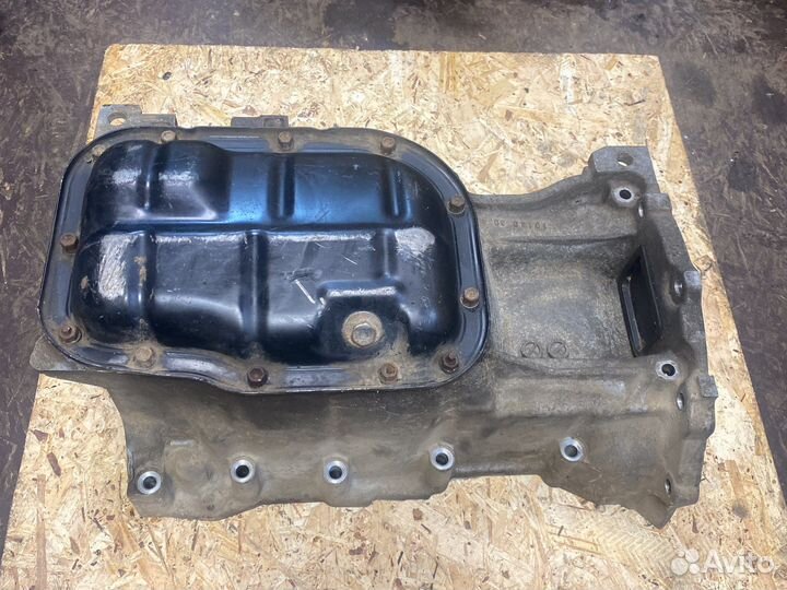 Поддон двигателя Toyota corolla 150