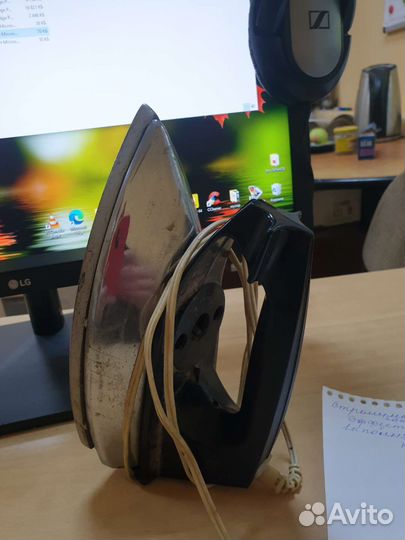 СССР утюжок и доска для глажки рукавов