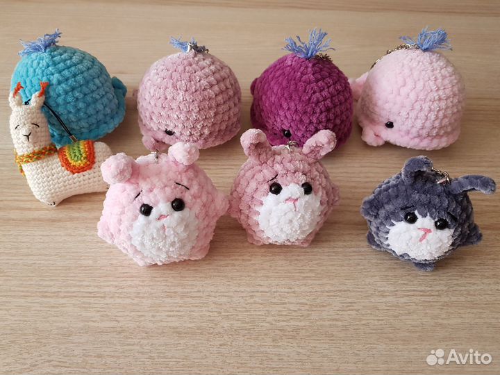 Игрушка вязаная брелок