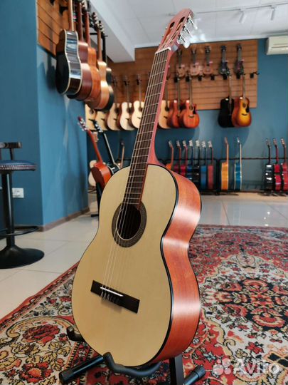 Гитара классическая Cort