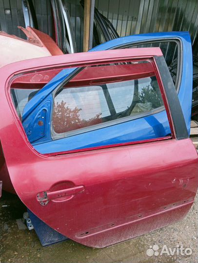 Дверь задняя правая Peugeot 307 NFU (TU5JP4) 2007