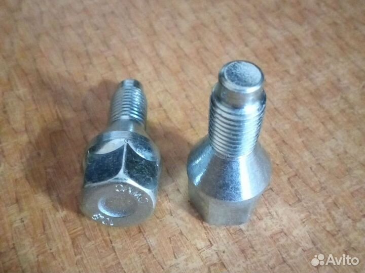 Колесные болты Logan на штамп