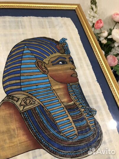 Картина из папируса в рамке