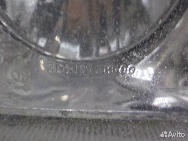 Фара левая Mercedes-Benz Actros 2008