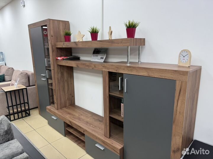 Стенка в гостиную