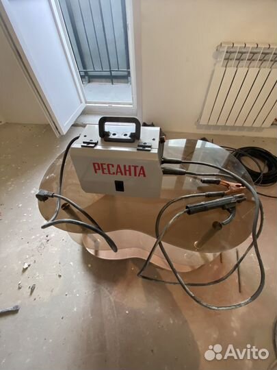 Полуавтоматический сварочный аппарат инвекторного