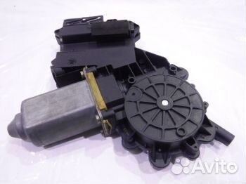 Моторчик заднего левого стеклоподъемника