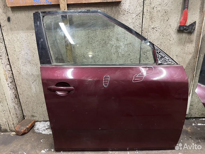 Дверь передняя правая Шкода Фабия 2 с дефектом