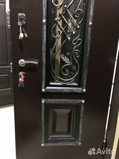 Входная металлическая дверь Броня Коттедж