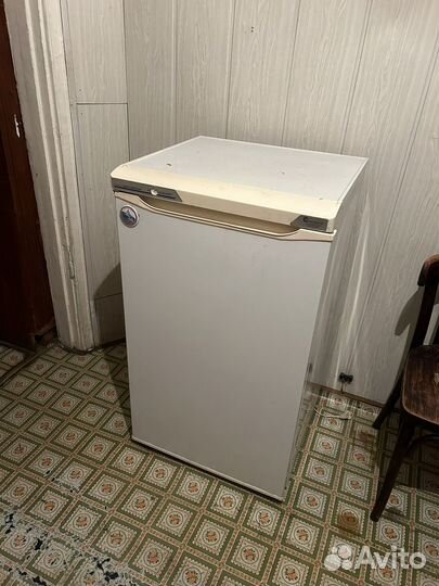 Холодильник маленький