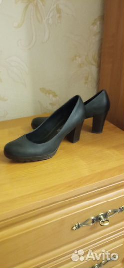 Туфли женские 38 размер новые