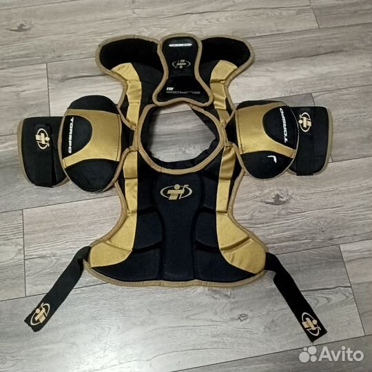 Хоккейный нагрудник torspo surge 21 S21SP