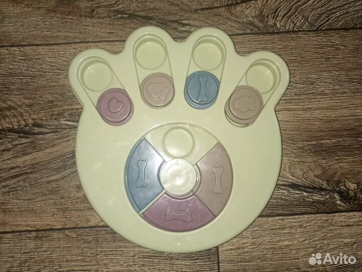 Игрушка с кормом для собак/кошек