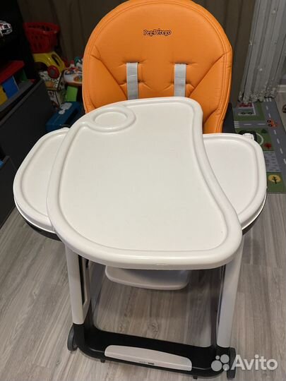 Стульчик для кормления Peg Perego Siesta Follow Me