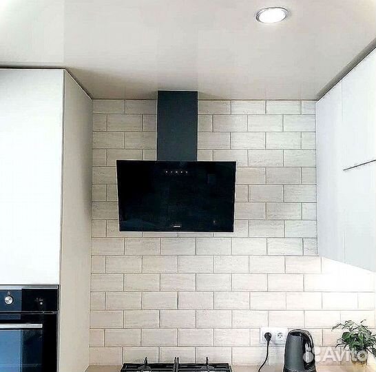 Кухня до потолка