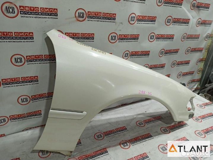 Крыло переднее правое toyota mark II