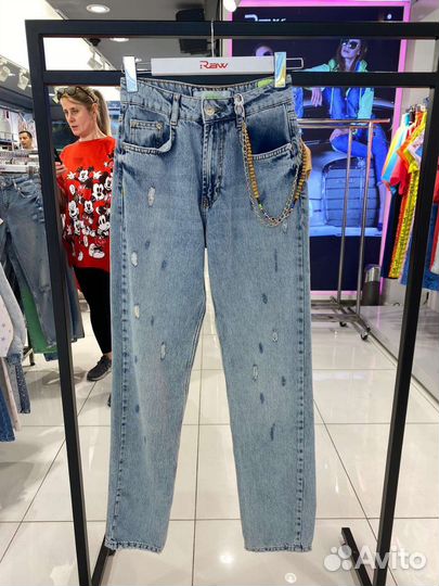 Джинсы