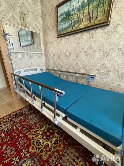 Медицинская кровать