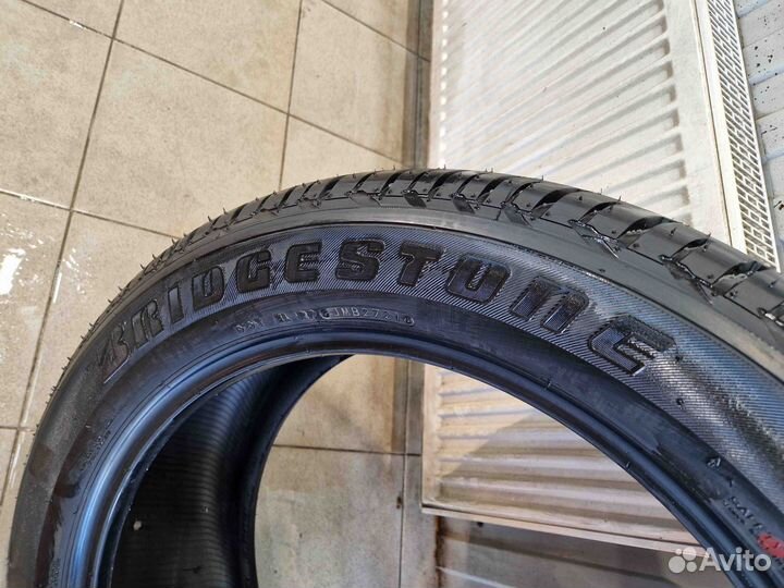 Bridgestone Dueler H/T 684II 275/50 R22 111H