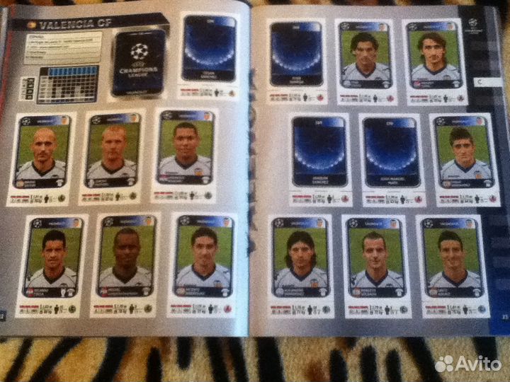 Журнал с найлейками uefa 2010-2011