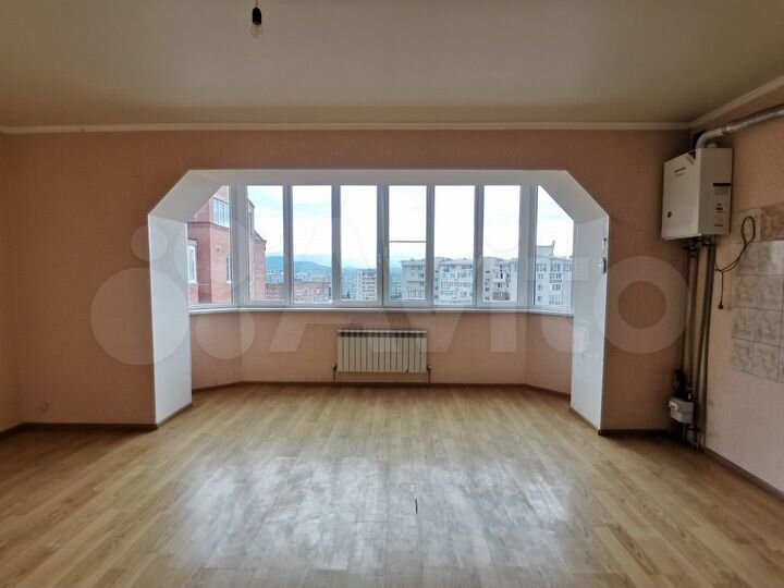 4-к. квартира, 102 м², 9/9 эт.