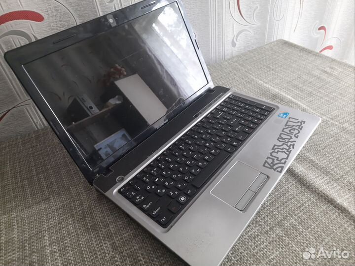 Lenovo IdeaPad Z560, Core i3/4Gb/SSD 512Gb