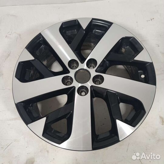 Диск литой R18 Kia Sorento 4