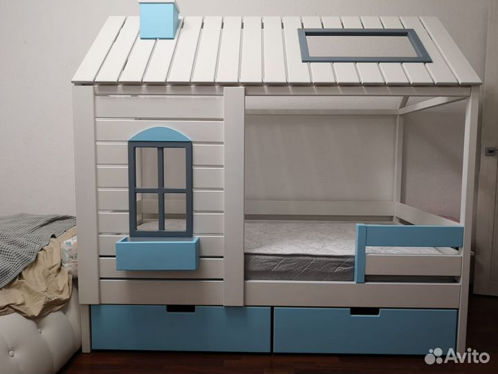 Кроватка-домик