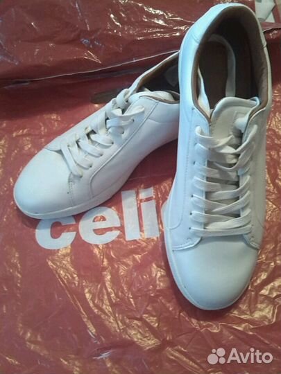 Спортивная обувь