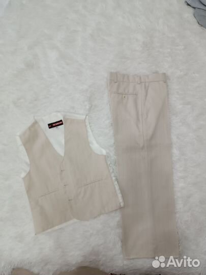 Костюм-тройка детский 122-128