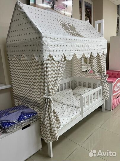 Детская кровать домик с матрасом 160х80