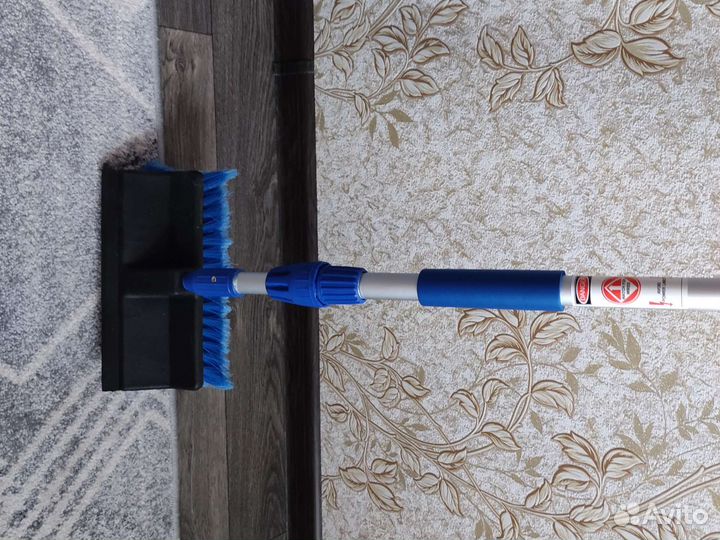 Щетка для мытья автомобиля