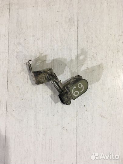 Датчик положения кузова nissan qashqai J10 2.0 ат