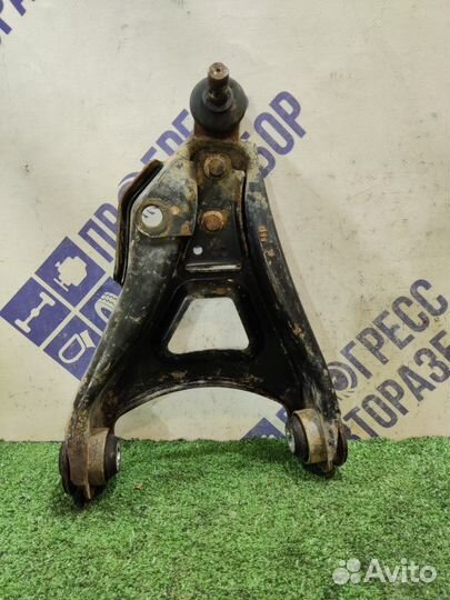 Рычаг подвески передний левый Renault Symbol седан