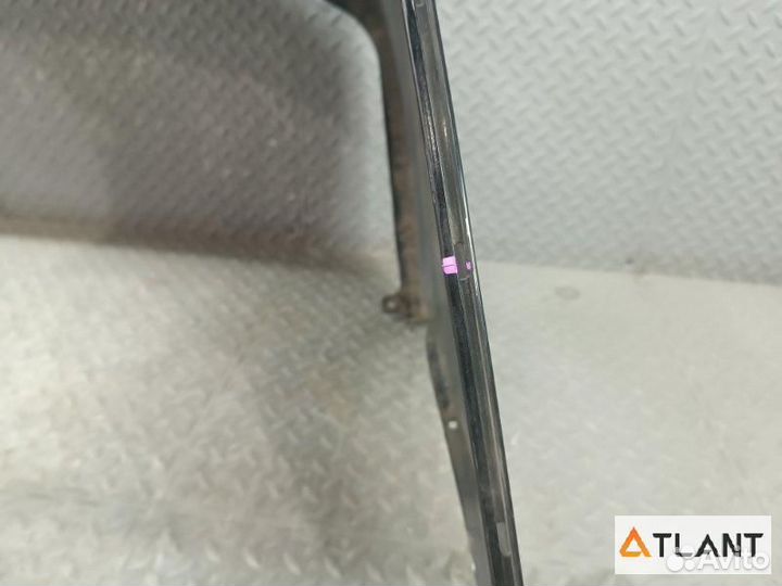 Бампер задний toyota voxy