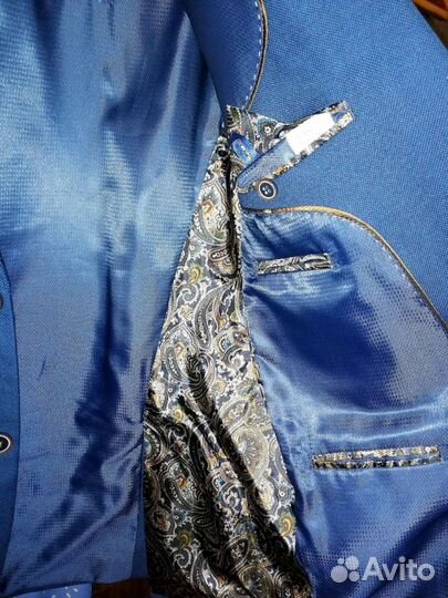 Мужской костюм