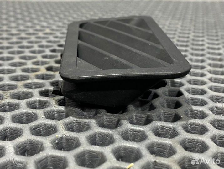 Решетка вентиляционная передняя Bmw X5 E53 M62B46