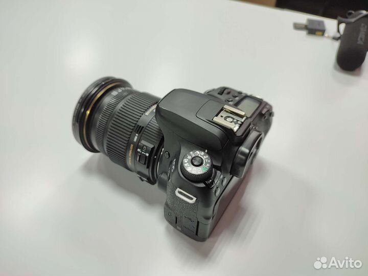 Фотоаппарат Canon eos 77d + Sigma AF 17-50