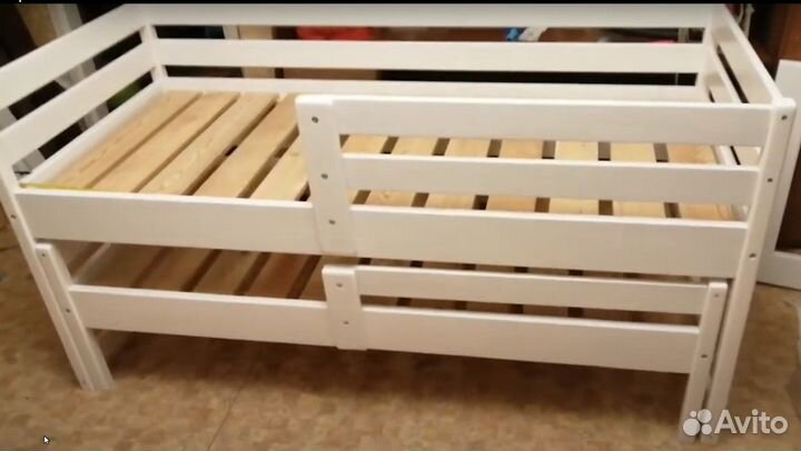 Кровать детская выдвижная для двух-трёх детей
