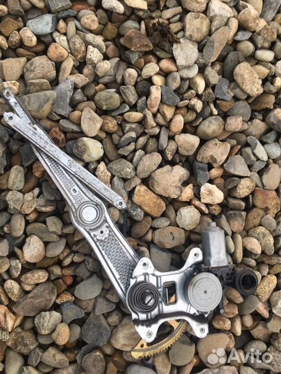 Toyota funcargo стеклоподъемник передний левый