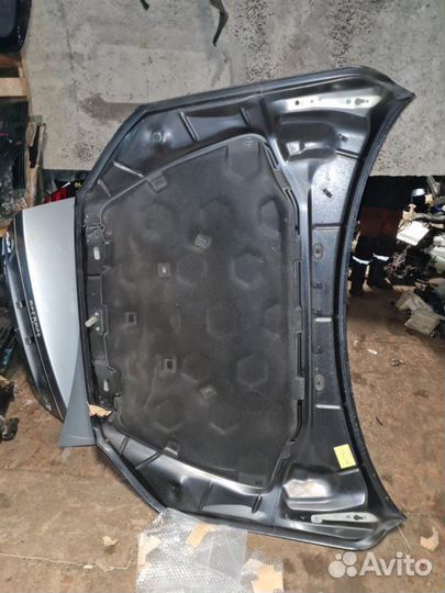 Капот Volvo V70 B5254T6 2009